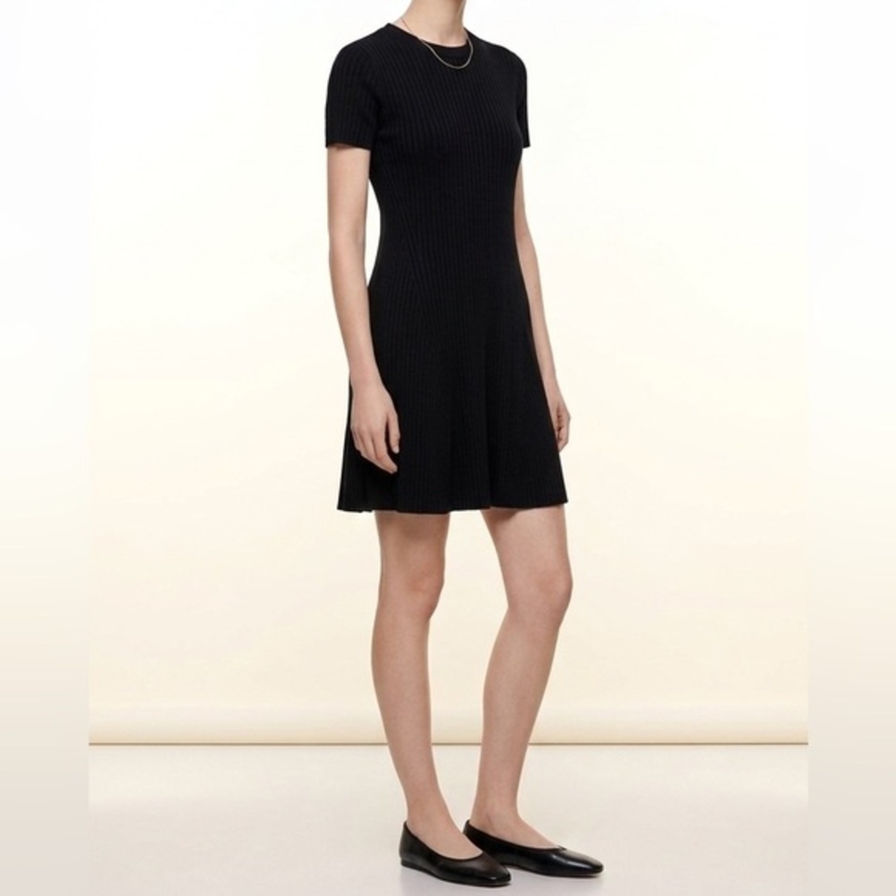 Zara Black Ribbed Crewneck Short Sleeve Flowy Knit Dress Size Small